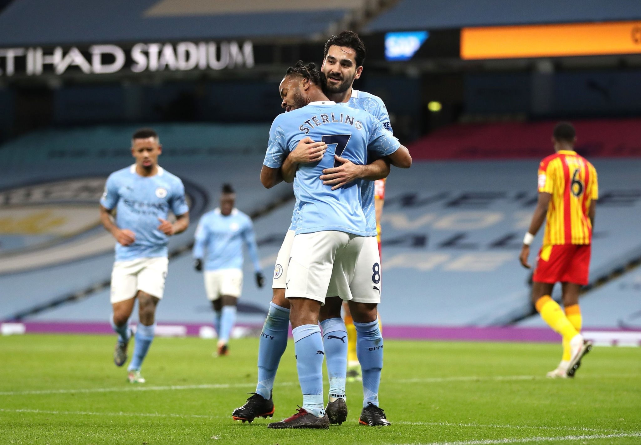 耀恩组合在 耀恩组合在