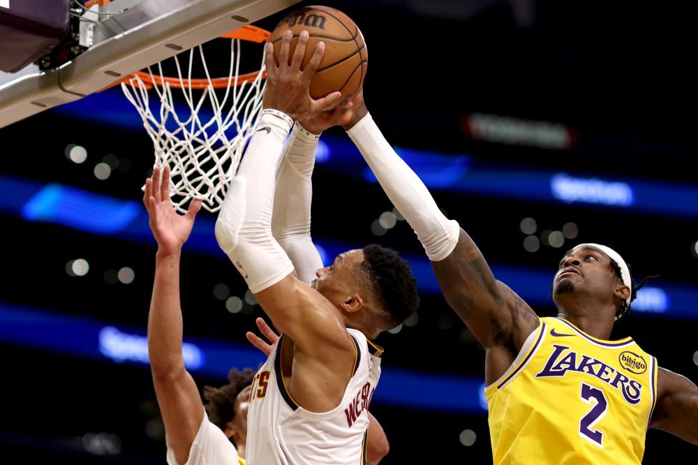 对抗中略显 对抗中略显